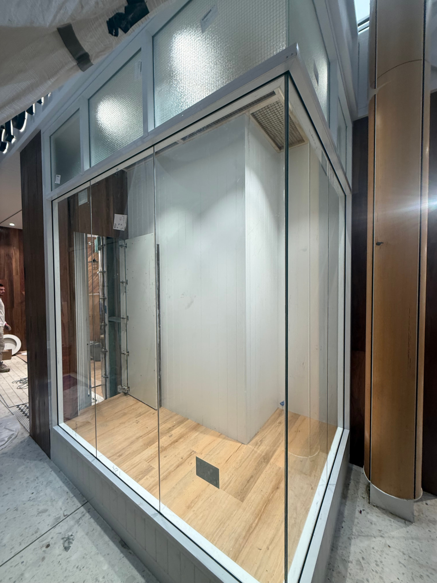 Commercial shopfront glazing by TK Aluminium