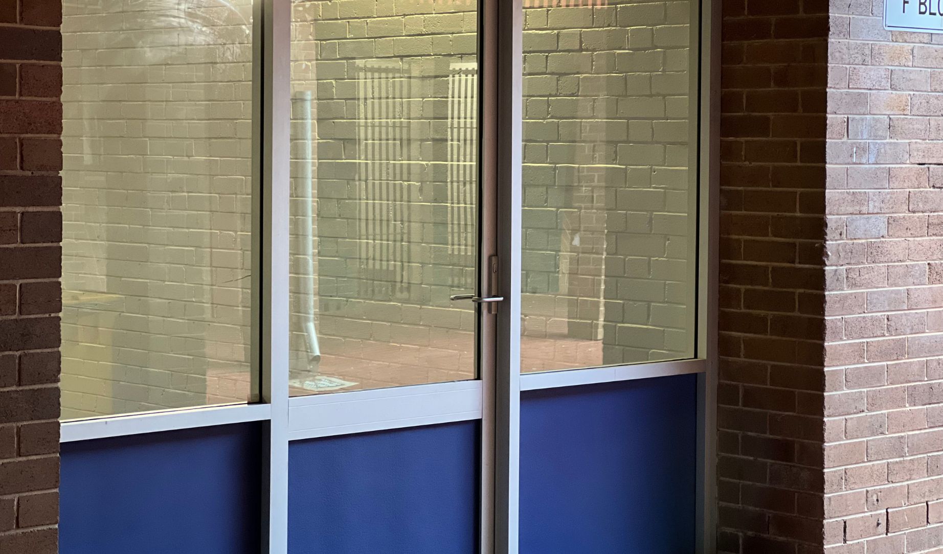Glazing prep — commercial